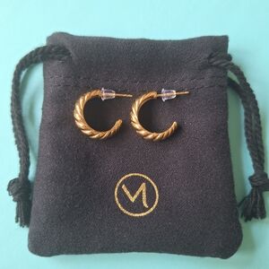 Mejuri Croissant Dome 18K Vermeil Gold Hoop Earring